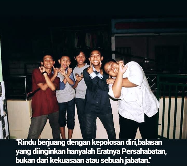 Bewoks354's tweet photo. Kadang kalo bengong sendiri gitu suka kangen gitu masa masa masih bocah ya GIMANA ya enak banget sih kalo di kenang kemang😊. #500ADAY #1000ADAY #instantfollow #Follow4Follow #follow #FollowME #IFollowAll #ifollowback #teamautofollow #teamfollowback https://t.co/iThssPVDkT