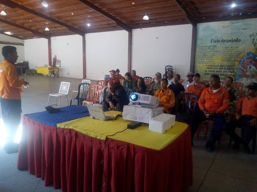 #2Mar || Funcionarios de la Dirección Municipal Realizaron  abordaje en la alcaldía de <a href="/LinaresPotencia/">Linares Alcantara</a>  sobre #CaribeWave2020 #Aragua #SoloQueremosSalvarVidas