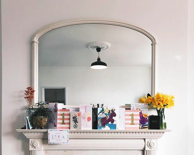 How is this already one week ago! It’s so true that the days are long but the years are fast. And what a week it’s been 🙈 Ella has decided to celebrate being 1 by getting ill and having 4 top teeth come through at once. FOUR. If you know, you know 😅 ift.tt/2TdMiMU