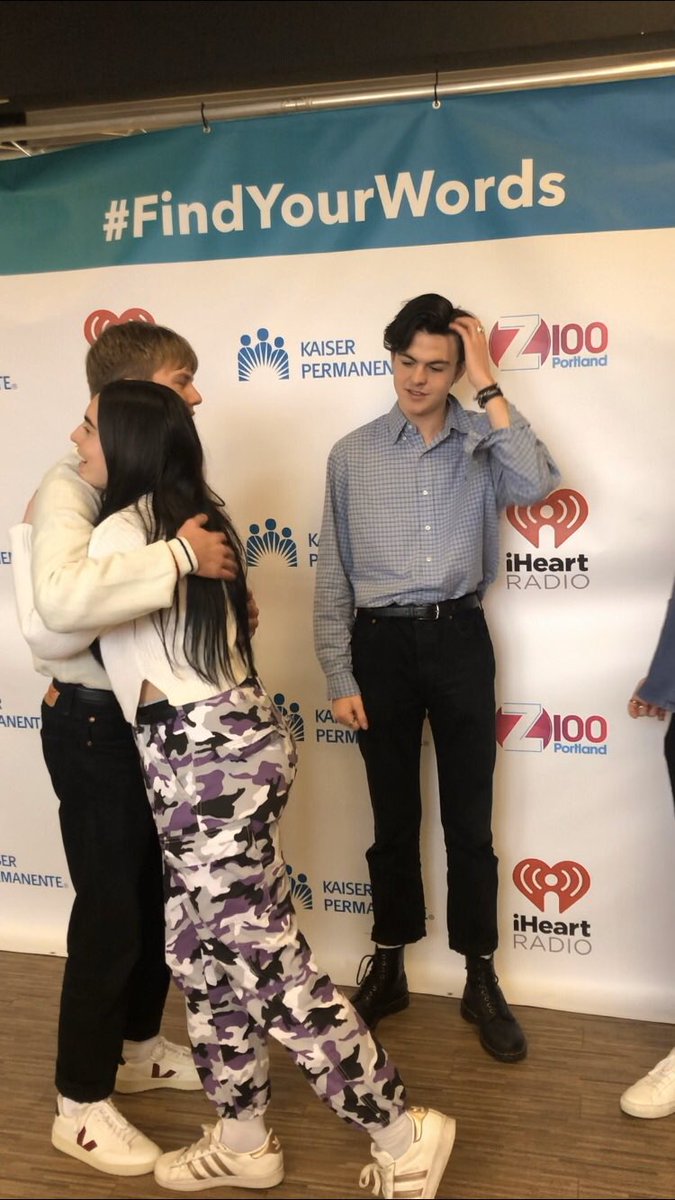 shadesongeorge's tweet photo. can i have this again please https://t.co/NPq8k9hPVG