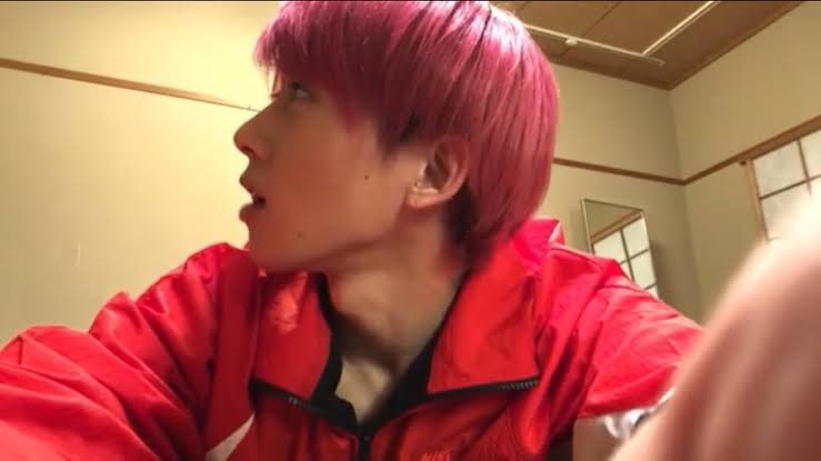 SS_xxx_2's tweet photo. @kanechi_monster 末澤誠也というjrも兼近さんに似てますよ🥺
ちなみに、舞台でEXITさんのモノマネを少ししていました！
ピンク髪の時も金髪？の時も似てます！ https://t.co/zUmnh3ghow