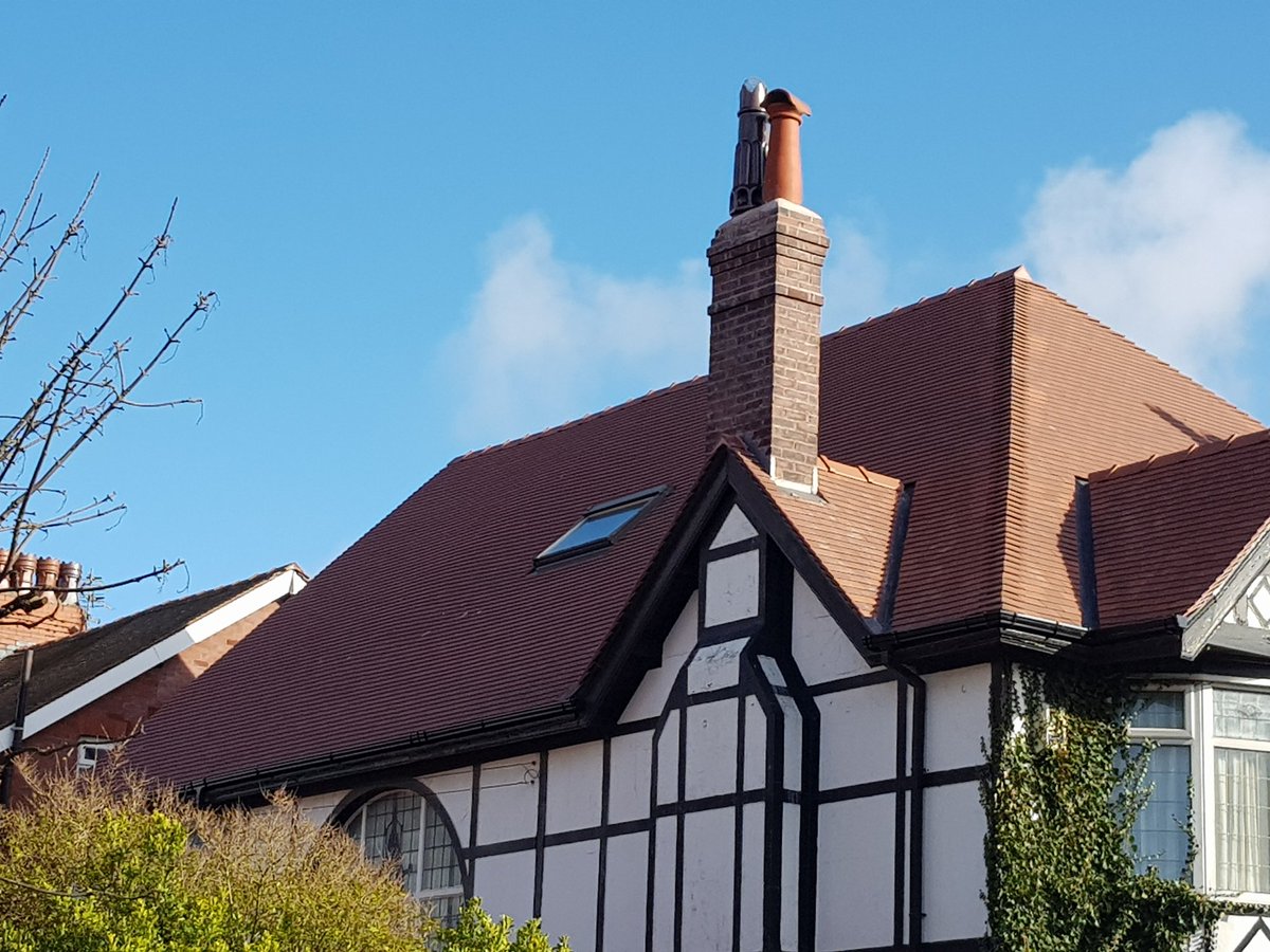 CraigrMps's tweet photo. New roof all done and looking great👍  @muir_property @MuirGroupHA https://t.co/eCw8mKhlkK