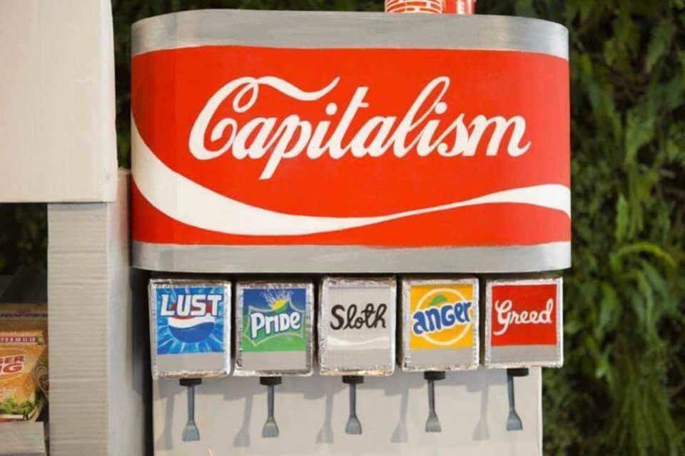 irynalternative's tweet photo. People in the former decaying USSR protested against #communist #regimes.
They wanted #solidarity and at least some #justice; they wanted to live their own life without #state_control.
How do they like it now? https://t.co/Gzm31du5wJ