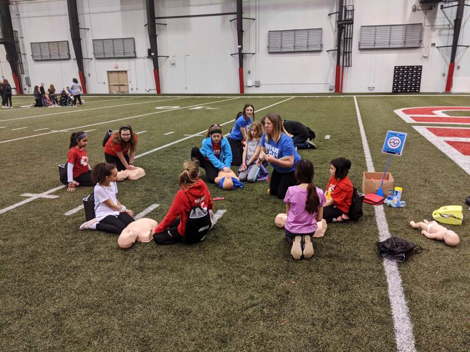 cait_atc's tweet photo. It was amazing to volunteer for the NATA Prepare to Play event with my fellow @KUSportsMed Athletic Trainers. We taught KC area Girl Scouts about the amazing things we do everyday as athletic trainers. Happy #NATM2020 #HealthCareThroughAction https://t.co/uv0MPqHkUA