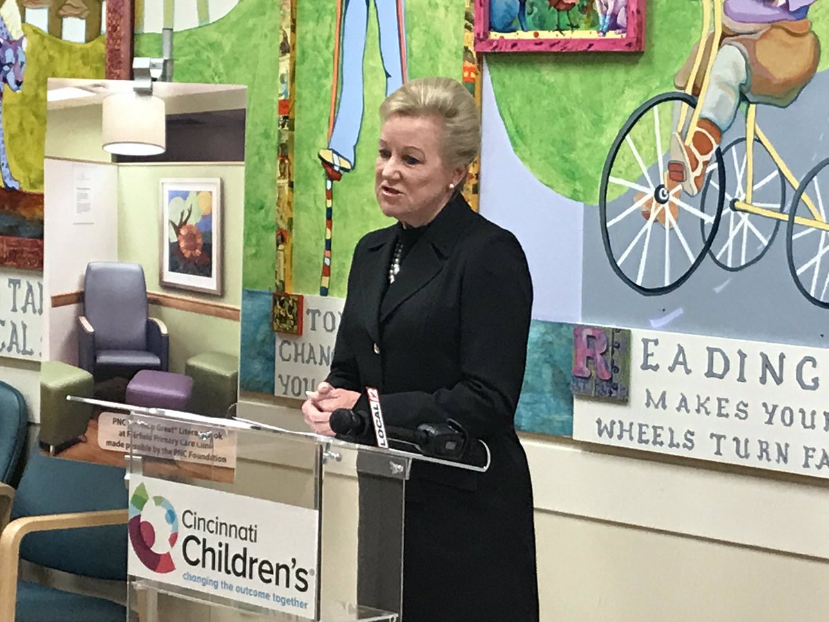 Craig Friedman On Twitter Pncbank Regional President Kay Geiger Announces A 300 000 Grant To Cincinnati Children S Hospital Medical Center And Their Prescription For Reading Program To Promote Early Childhood Literacy In The
