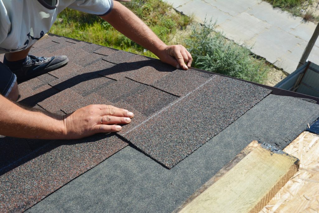 ParadigmRoofing's tweet photo. Do I Need Roof Repair or Replacement? https://t.co/Iub4aSU3tv https://t.co/qebIU50wUk