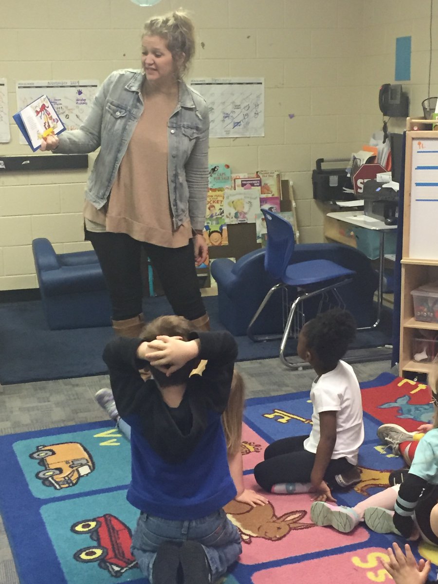 TES_Tigers's tweet photo. Morning read aloud is always a great way to start the day. https://t.co/nxMn7nfGoj