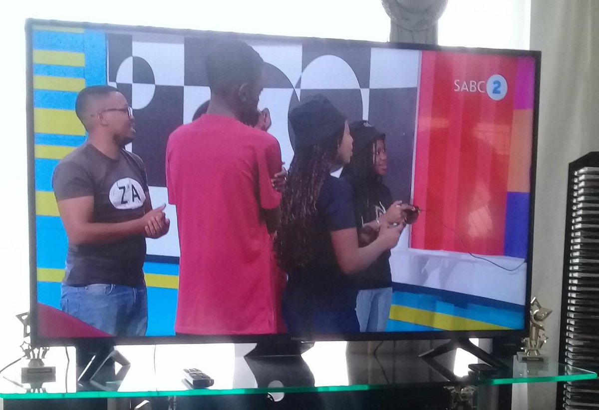 I was on TV 🕺 
Mama I made it 🤣

Thank you <a href="/TheEpicHangout/">The Epic Hangout</a> for affording me the opportunity to share my story of how <a href="/KostaGames/">𝕀𝔾: 𝕂𝕠𝕤𝕥𝕒 𝔾𝕒𝕞𝕖𝕤 🇿🇦</a> came about to #OwnTheGame

Thanks to all of you that tuned it.