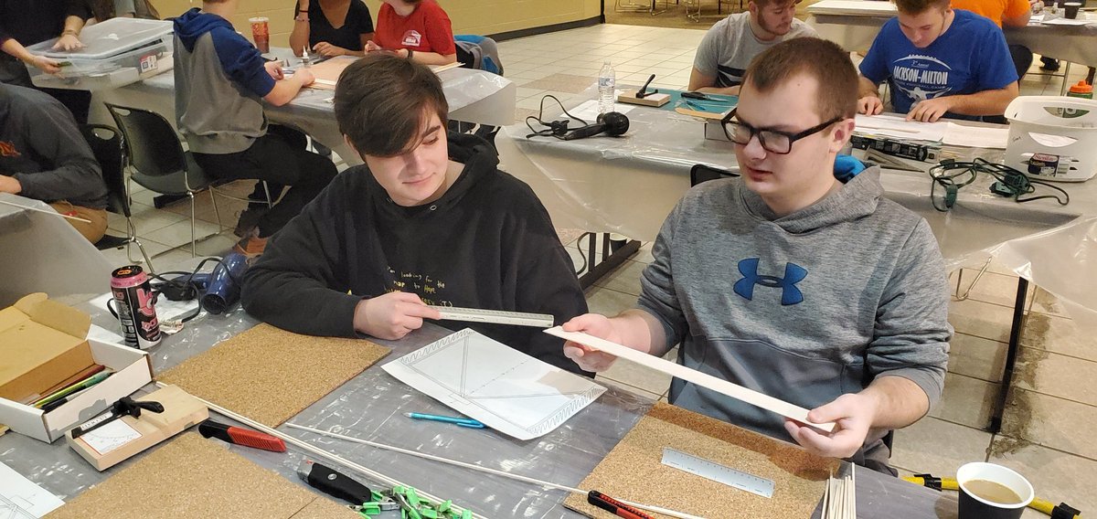 jm_smohr's tweet image. MVMBBC 2020. #bridgebuild #breakit