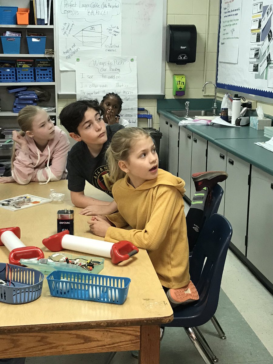 teaching3Ls's tweet photo. 5th Grade Fun! We had a visit today from High Touch High Tech!   It was great review of our earlier unit about magnetism and electricity.
#rneGreatThings https://t.co/eCK7vxuKtm