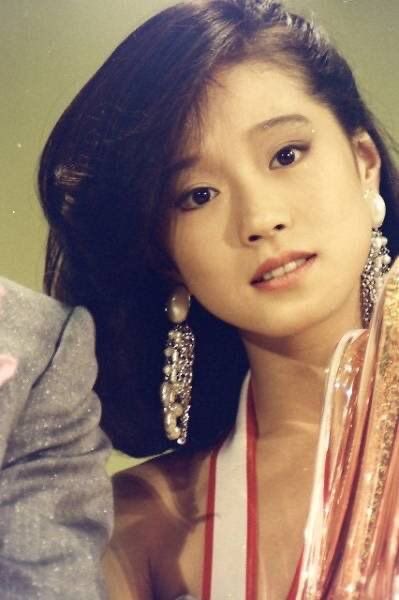 janinechangs's tweet photo. @onthisdaykpop my taste >>>> https://t.co/QZHDlmTq6Y