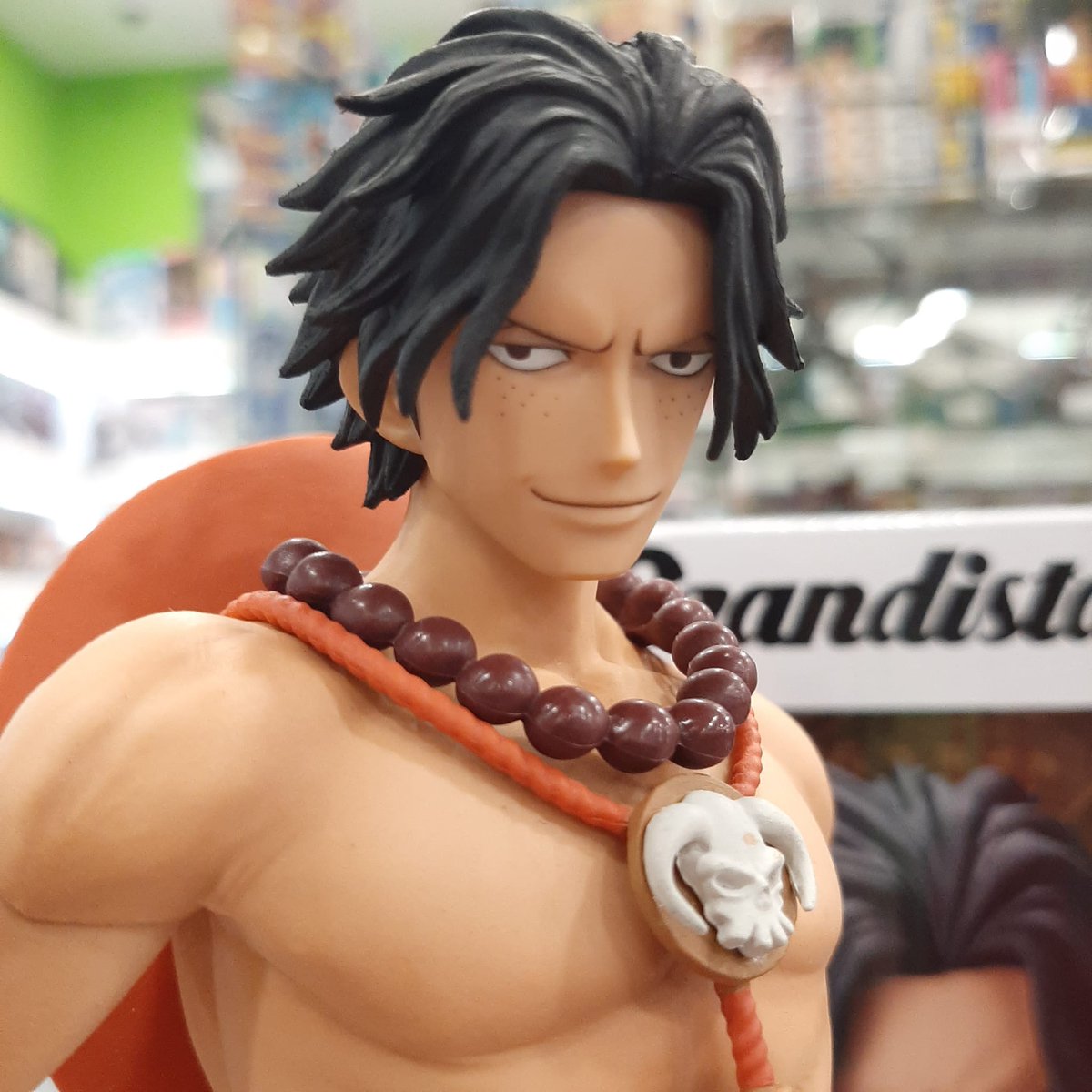 Kurogamicom's tweet photo. ¡Como luce cuerpazo #ace ! Genial #figura de #portgasdace de la línea #grandista de @banprestospain . Mide 28 cms y está llena de detalles, ¡incluso tiene el #logpose en la muñeca! Todo un figurón.
Te dejo por aquí la ficha al producto: https://t.co/ULIHPT5mts https://t.co/jVk0kEKEnj