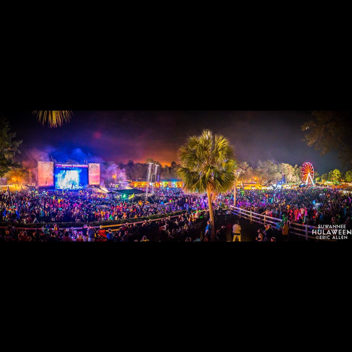 HulaweenFL's tweet photo. 🤔 #HULAFAM, it’s that time of year again that we tap you on the shoulder to ask, who do YOU want to see at the fest this year? Jam, electronic, hip hop, rock... you know the musical format, but what acts will MAKE this years line up for you & your #HULACREW? 📷: Eric Allen https://t.co/1xMhWF4m5F