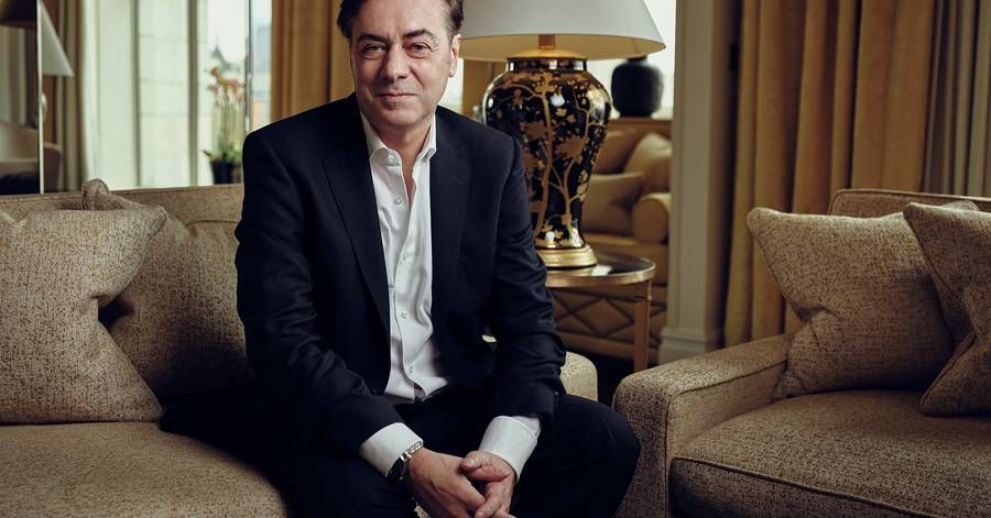 "The Invisible King of #Broadway - #JohnGore has quietly built an empire with a stake in everything from funding to touring to ticket sales...The company of British-born John Gore [has] a hand in almost every Bway production in one way or another" #theatre buff.ly/2TgnUJj