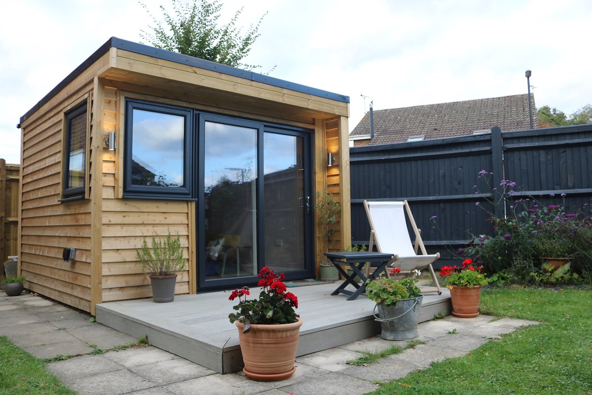 With our #bespoke #gardenroom design service, there are an endless number of ways that we can design your #Studio. Check out this 3m x 3m #office recently finished in #Westsussex bit.ly/2lWV1PO