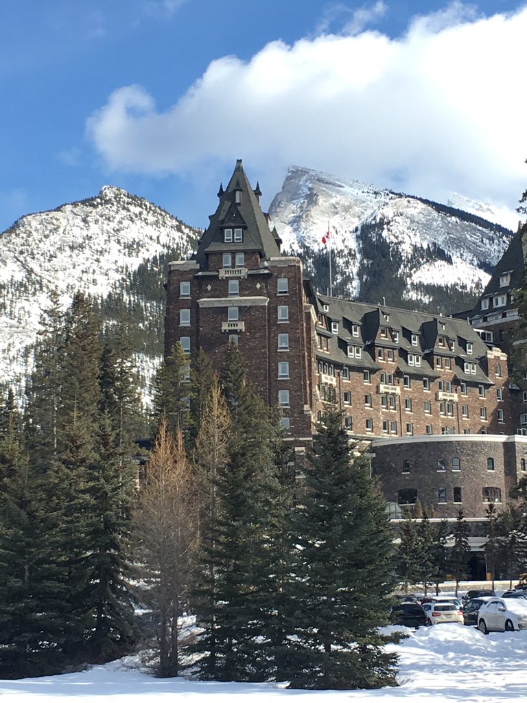 LucyWalkerlab's tweet photo. Joint B cell / T cell Keystone meeting about to kick off! Looking forward to some great science in beautiful Banff https://t.co/wxAkiiof04