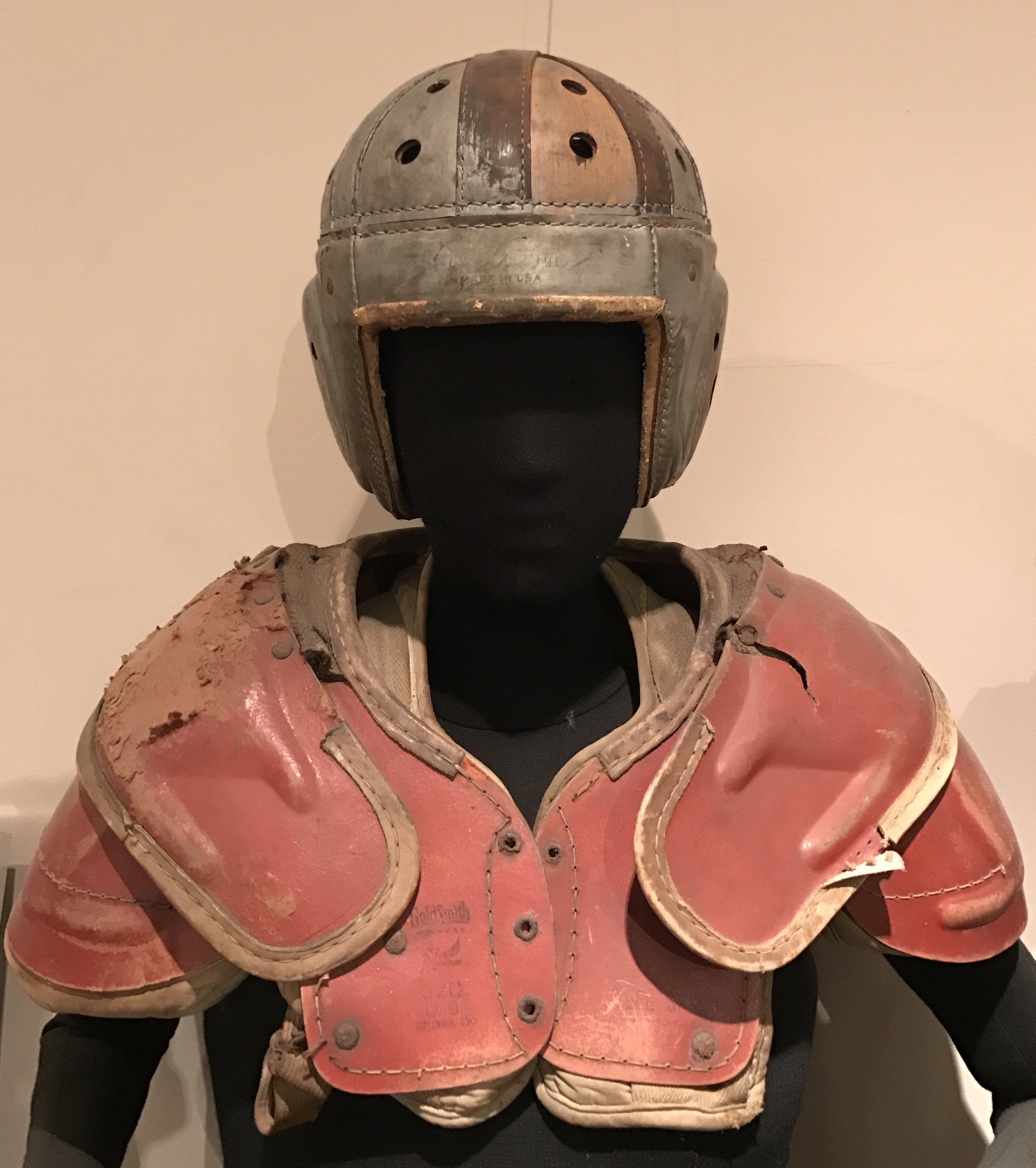 DOUGLAS ダグラス アメフト ショルダーパッド XS CP-DB-SP ダグラス ショルダーパッド CP-DB-SP｜アメフト用品専門店 QB