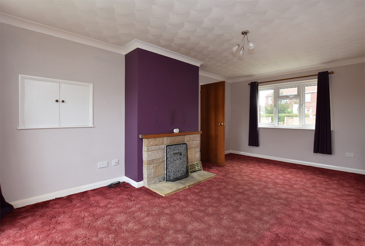 RTestateagents's tweet photo. JUST REDUCED!! This well presented, two bedroom bungalow, set in the village of Ingoldisthrope has a new price!! Set within close proximity to the coastal villages it would make an ideal home. #home #bungalow #coastal #village #movinghome #eastofengland #norfolk #westnorfolk https://t.co/J0QWw0iCoO