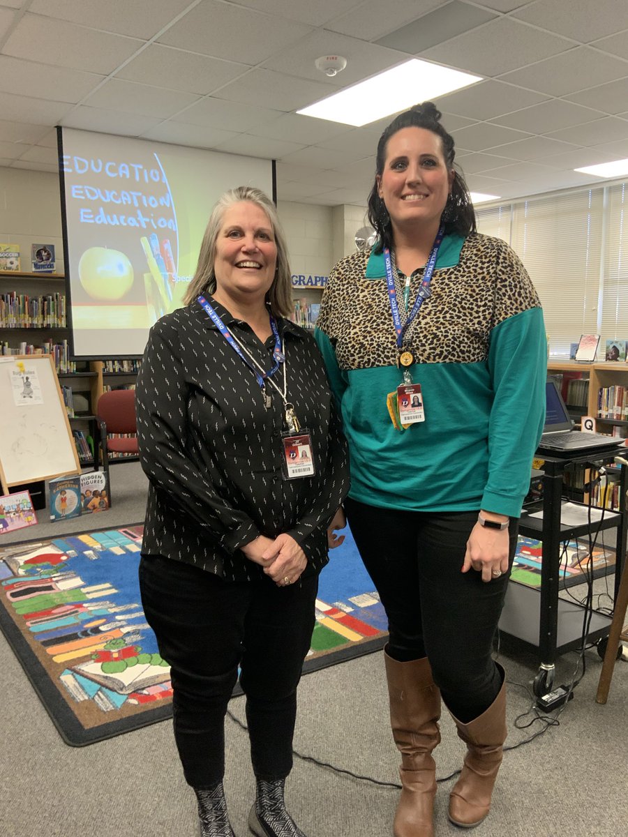 TruTechie's tweet photo. Last Thursday teachers @FairmeadowsElem received badges for technology training. Congratulations! @DvilleTech  @DuncanvilleISD https://t.co/9kqhnsxfTe