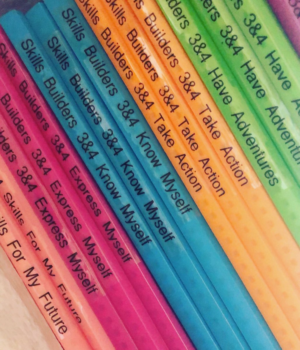 PKCountyComm's tweet photo. Today I spent an afternoon labelling the skills builders folders for the patrol boxes. Love my label maker 😂 #Girlguiding #SkillsBuilders #OperationTidyTheCupboard https://t.co/WH3J3D5GHe