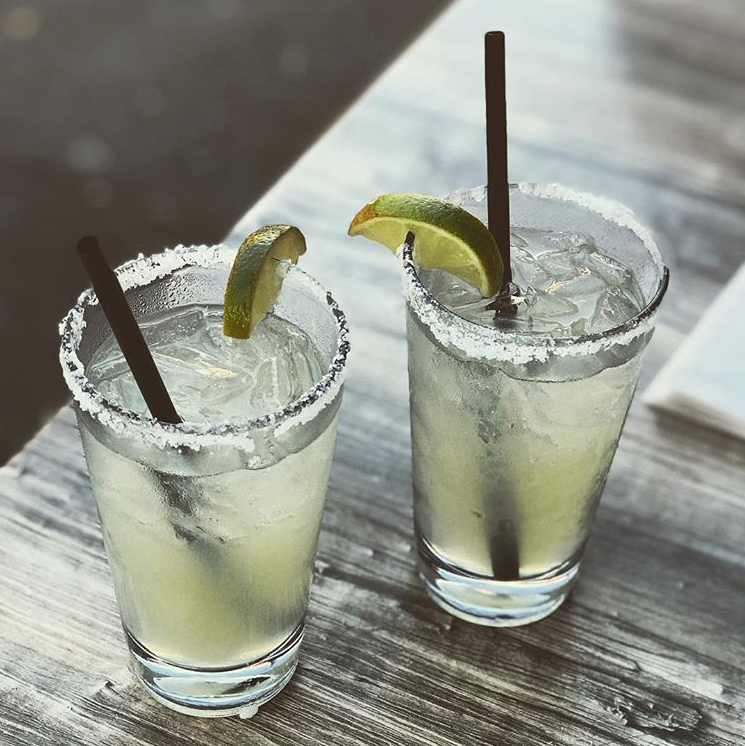 Aren't we lucky we live in a world where #MargaritaMonday is a thing?
We think so!
Join us today for $6 house margaritas.
We have $7 Enchiladas from 11-5pm and Papi Hour starts at 4
papistacosfells.com 
#PapisTacos #Tacos #Hampden 
#FellsPoint #Margaritas #Sangria #Cerveza