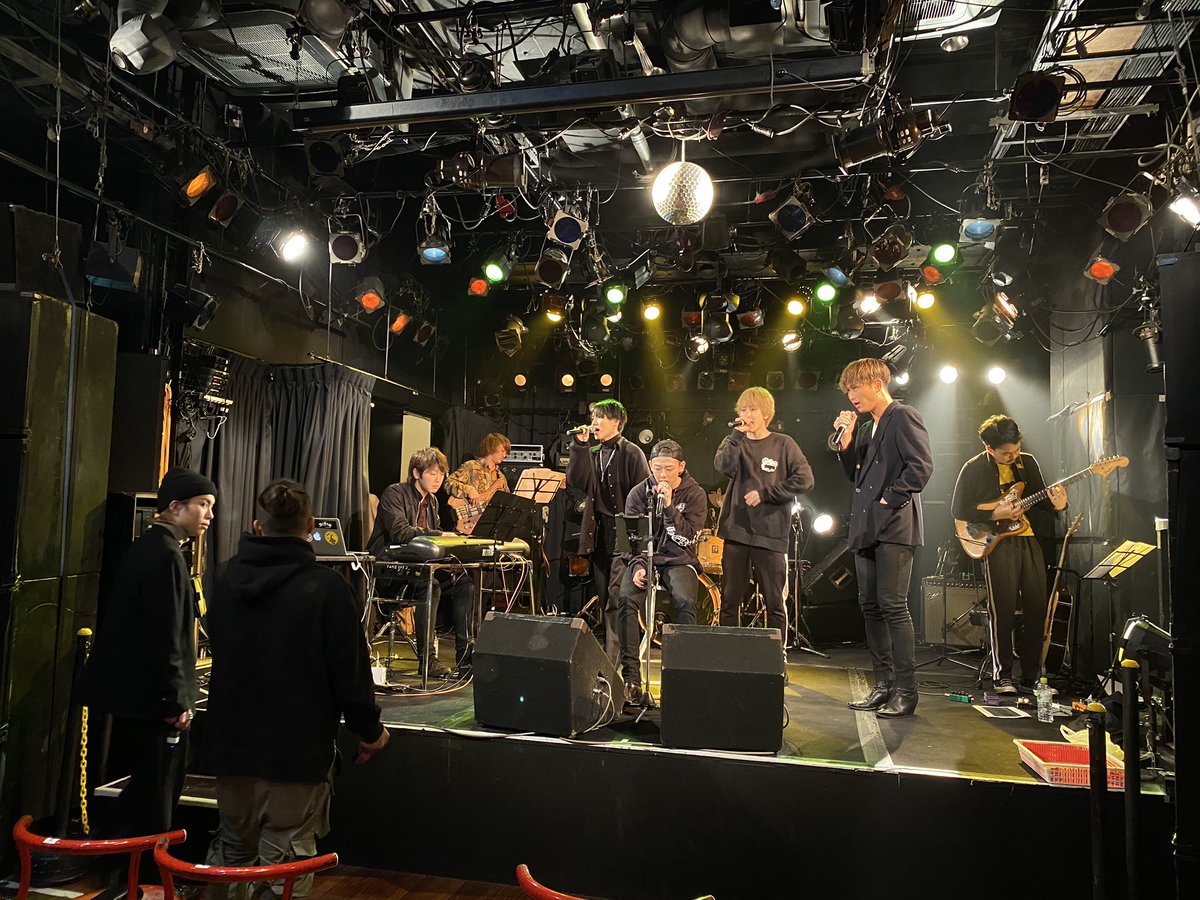 shiroastaff's tweet photo. TAKUYA SOLO LIVEへお越しくださった皆様ありがとうございました✨

今日の #しろのうら は
リハの様子をお届けします😊
勝手にパシャパシャ撮っておりました📸

次のライブは
3月9日(月) Clash!です🌟

#WhiteA #しろえー https://t.co/1rmC7bTJsi