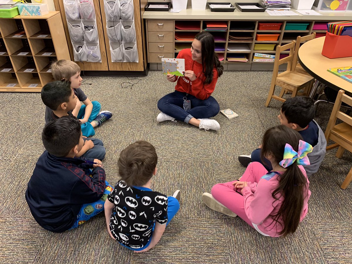 Mrs_Seidel0's tweet photo. We have some awesome @CongressMiddle #AVID students here to read to us! #ParkHillProud #RNMissionPossible #RennerAVID https://t.co/7p2KJBoPCw