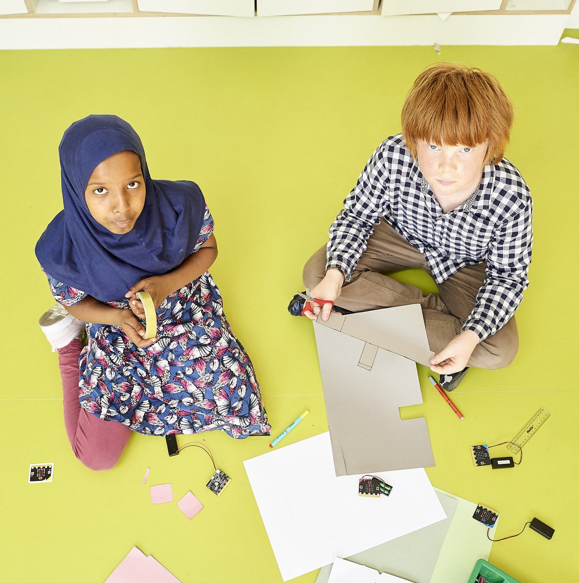 microbit_edu's tweet photo. Set your students or code club a #microbit challenge with these problem-solving activities, linked to the UN Global Goals. Now searchable by skill level and topic. https://t.co/gQzpi4NiZD #edtech #edchat #STEM  #coding https://t.co/UJyZ8KMAZO
