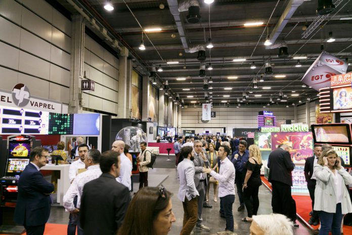 sbc_noticias's tweet image. Valencia acogerá el 9 y 10 de junio la VIII edición de Expojoc 
@Expojoc @SectordelJuego #expojoc
bit.ly/2VJDSOK