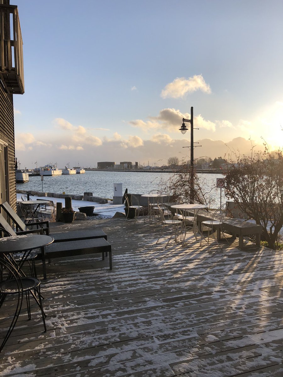 OnHarbour's tweet photo. Looking to get a seasonal job close to the harbour, we are looking for a variety of positions at our two locations. Keep up to date with us this following week as we will post more details ! https://t.co/toITbUNM23
