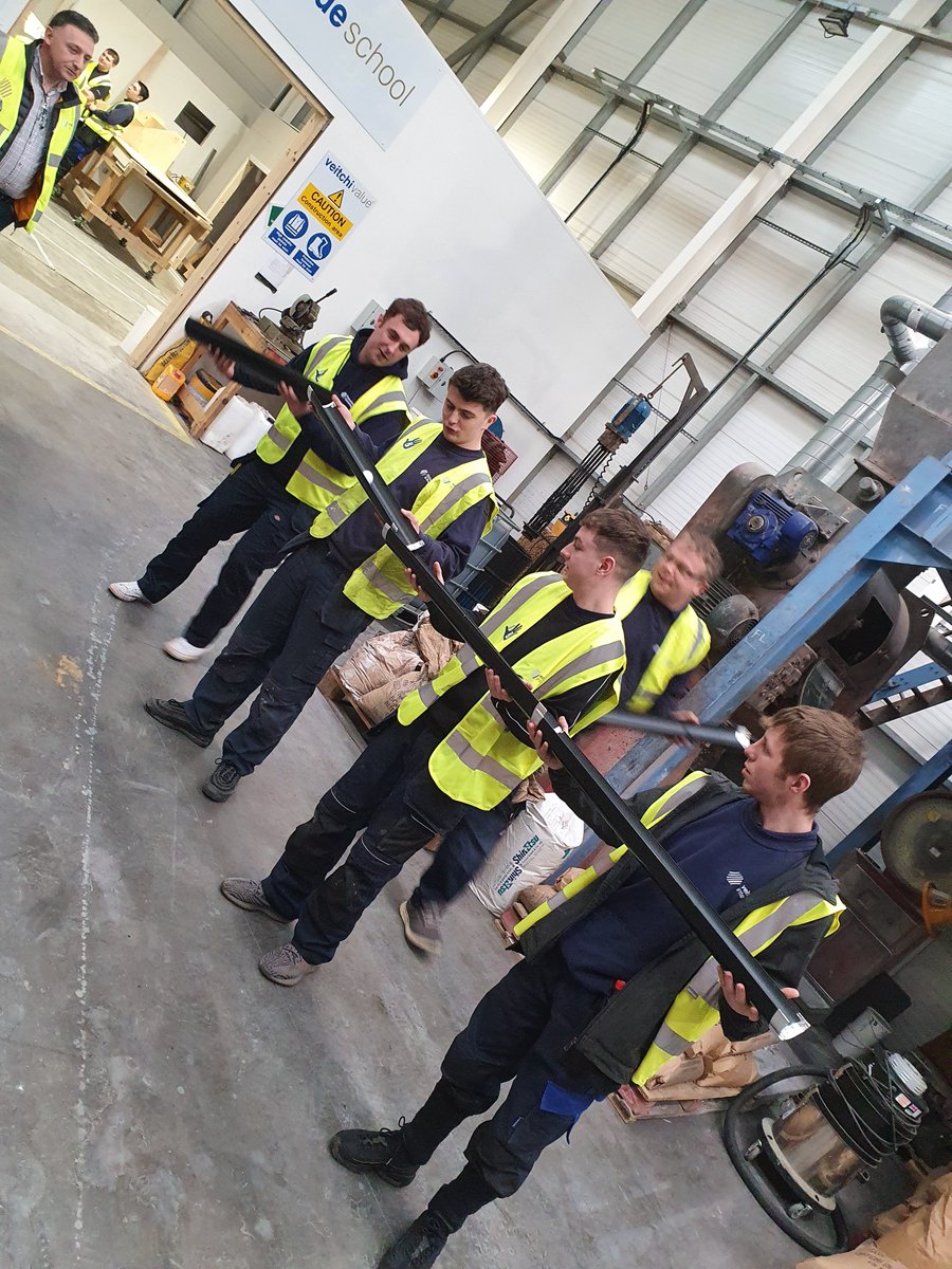 VeitchiValue's tweet photo. A few moments from Veitchi’s Apprentice Review Day that took place last Friday. Our 1st year apprentices had a perfect opportunity to get up to speed with the group progress, learned some new H&amp;S scenarios and engaged in various team building exercises. #veitchivalue https://t.co/OWDkKYZWK9