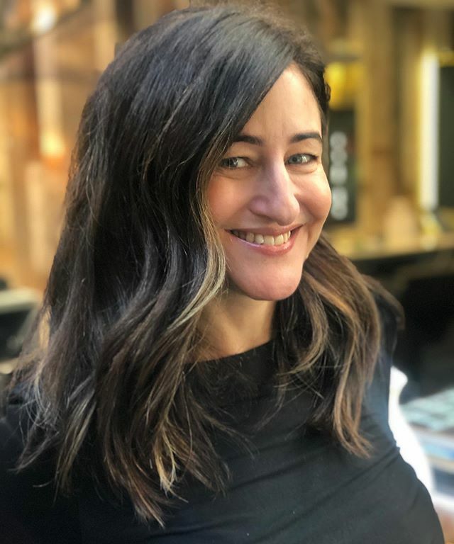 This_is_fifty's tweet photo. Thank you so much @joshwoodcolour for a great morning filming! And for covering my greys so superbly 👌🏼👌🏼 @saffycolour_ and to @masonjoshhair for this beautiful blow dry - not forgetting this beautiful make-up by @christabeldraffin 📷 @emerh_m #rootsmudge #rootcover #greyroot… https://t.co/dY0iUUGpkG
