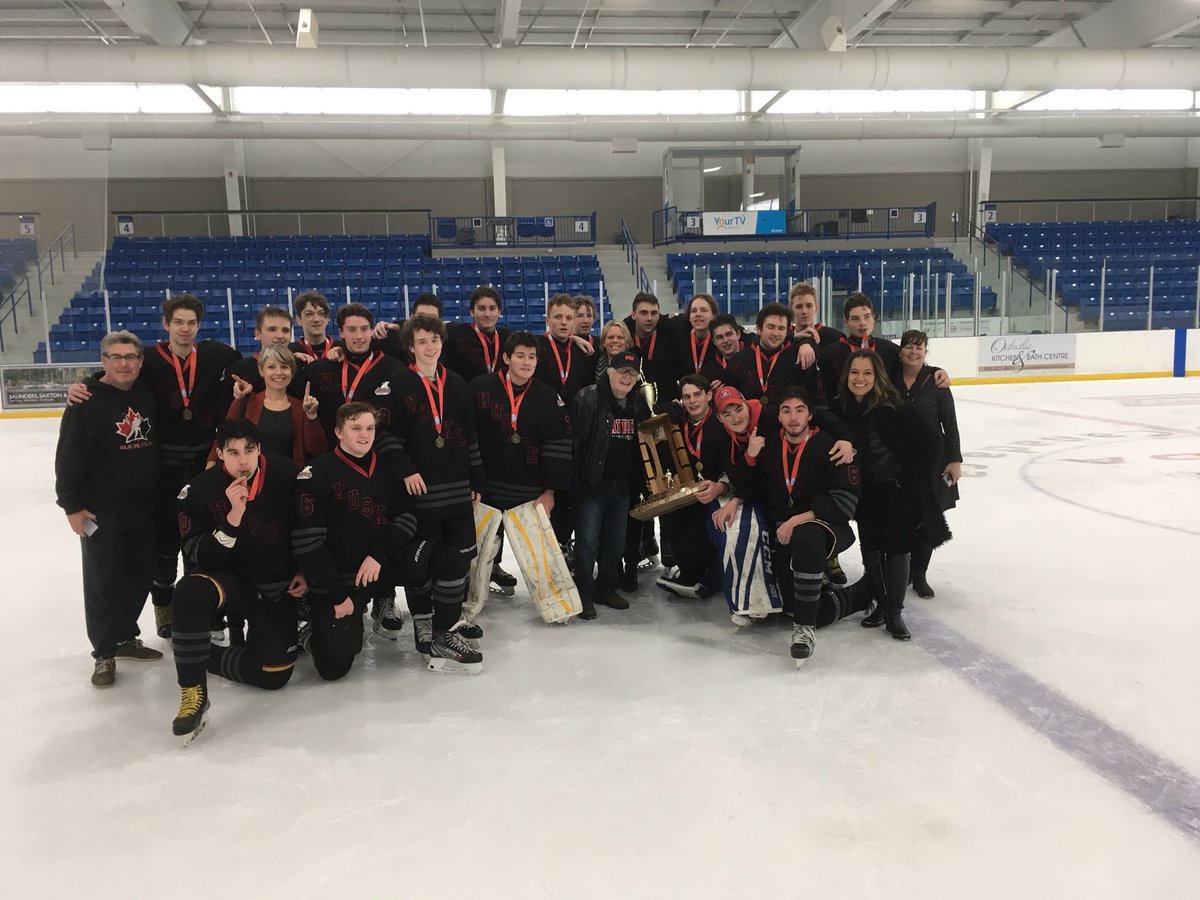 MrWheeldonDFJH's tweet photo. So happy for and proud of the @HaydenHuskies Varsity Hockey team for their big win on Friday. Since losing a heartbreaker in the Finals last year, the team had one unified goal: win the Halton Championship in 2020. Mission accomplished! 🥇🏆 #HuskyNation https://t.co/i66Ndbvg8f