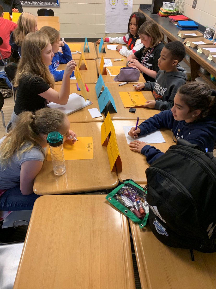 RichmondHillMS's tweet photo. Students reviewed for their math test through math “speed dating”. Students solved word problems in pairs, checked each other’s answers, and helped find errors where needed. After 2 minutes, Students on the inside circle rotated to a new partner. #WildcatMath #WildcatsWin https://t.co/oCg5SfrqCP