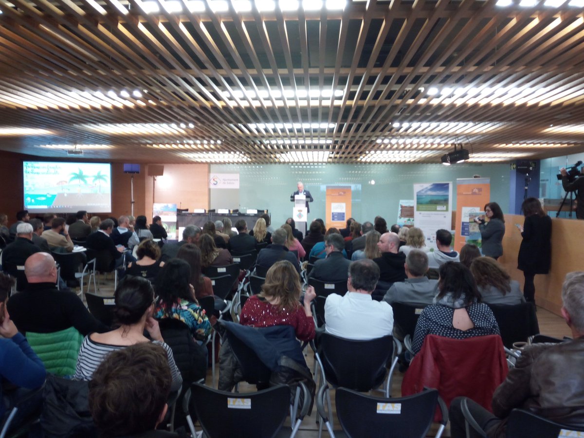 In #salou talking about #sustainabletourism and #tourismforfamilies in the framework of the @MEDCommunity3_1 kick off