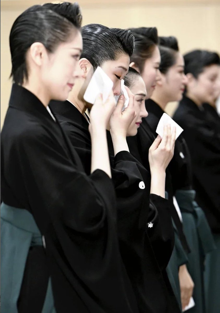 W 私の推しの方 慧那まや けいなまや さん 素敵なお名前 ご自分のお名前をお付けになられたのですね 初舞台が楽しみです これからも応援して行きます それにしても美しい カッコいい 慧那まや 106期 W 私の推しの方 慧那まや けいなまや さん 素敵なお名前 ご自分のお名前をお付けになられたのですね 初舞台が楽しみです これからも応援して行きます それにしても美しい カッコいい 慧那まや 106期
