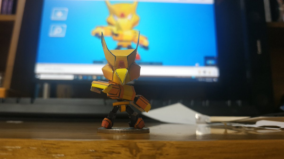 PLAYCra98002154's tweet photo. Brawlstars gold mecha crow

I like your subscribe
thx

 #브롤스타즈만들기 #papercraft #종이모형 #페이퍼크래프트 #브롤스타즈 #브롤스타즈팬아트 #브롤스타즈캐릭터  #ブロスタ #메카크로우 #mechacrow https://t.co/nOavABzQBc