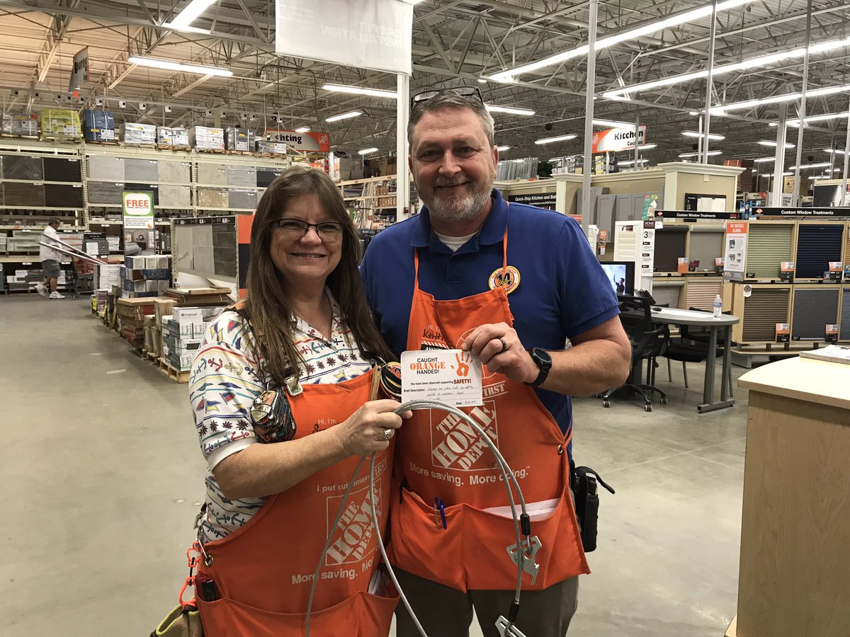 KeithR_HD's tweet photo. Thanks Suzette for keeping our store safe!!!!@chavonne_bishop https://t.co/cHRcI9otjL