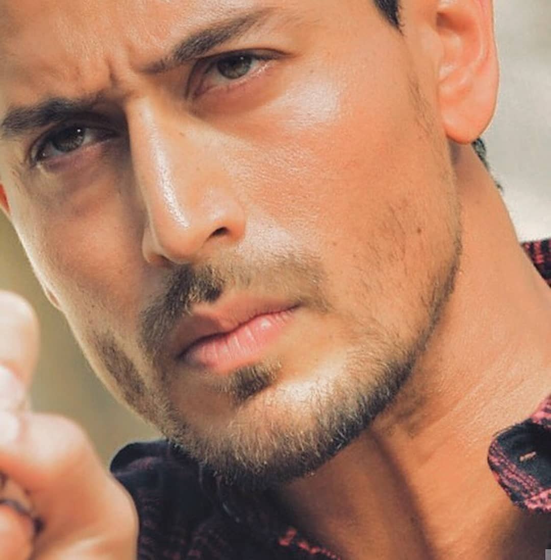 HAPPY BIRTHDAY TO BOLLYWOOD HUNK TIGER SHROFF!      