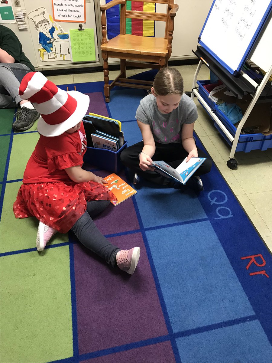 SandraJStreb's tweet photo. Most people think of basketball for March Madness, but we think of reading!😊Partnering with 4th graders.
#Growingaloveofreading
#readacrossamerica
#yorkcentralschool https://t.co/DsuiYI1blg