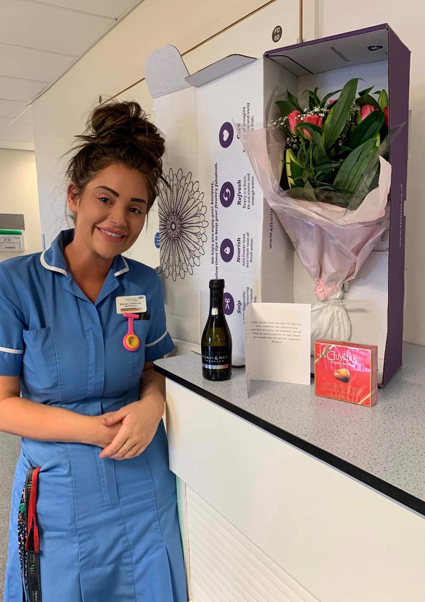 Ward233O's tweet photo. Special delivery!! To one of our staff nurses from a grateful family who are thankful for the compassion shown by Emilee to them and their loved one during a very difficult time
#compassionatecare #proudtocare #ward233 #nurses #thankful #happynurse #Respiratory #flowers https://t.co/xvv3k0K4SQ