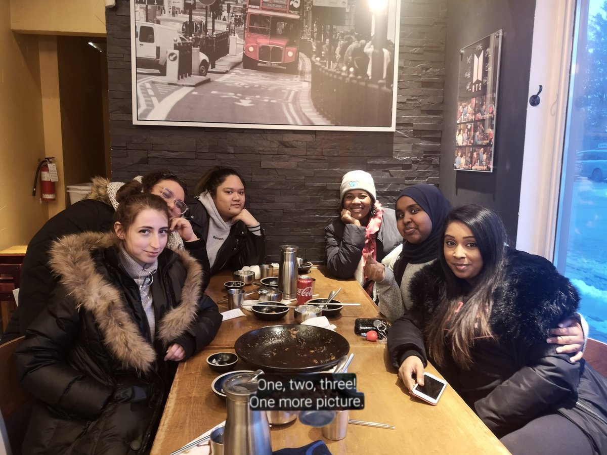 skawns_twt's tweet photo. Good food, good people 🥰

[#ARSD #ARMYSelcaDay #SoftStans @BTS_twt] https://t.co/kItJzSsnSy