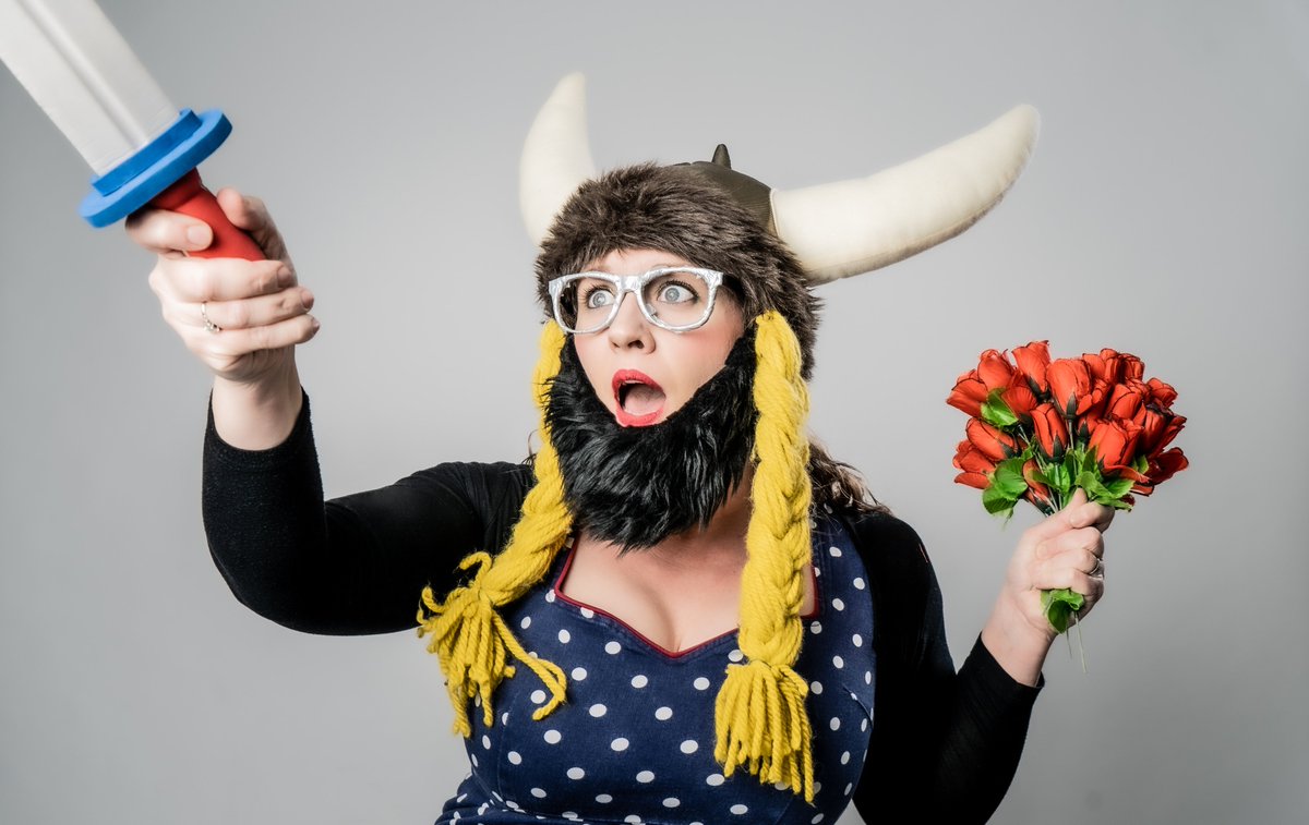 MadameOpera's tweet image. SURPRISE!!! it's me, Madame Chandelier! I bet you didn't even recognise me in my #disguise. See what else I have in store this Sat, 2:30pm at @phoenixartsclub in Soho. Details here: deleashand.com/calendar
#operadisguise #operajokes #loveopera #edfringepreview