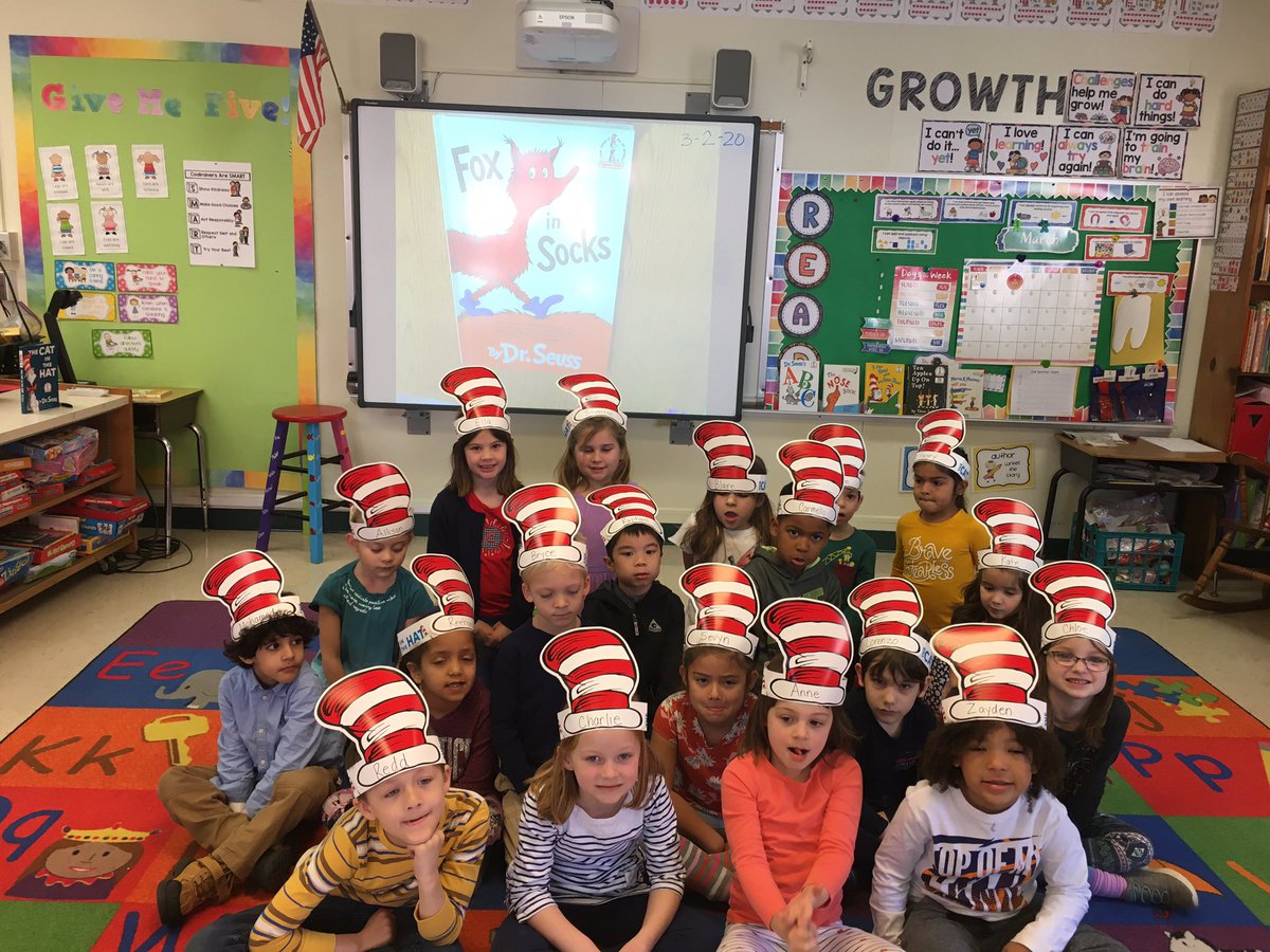 teachashifflett's tweet photo. We kicked off Celebrate Reading Week with a special guest reader from #gowood. Thank you Keely! @JBWatkinsES #minermoments #ReadAcrossAmericaDay https://t.co/Cf1zIpwi6x
