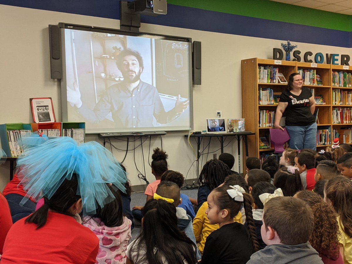 MsKhalid92's tweet photo. Thank you #AdamRubin for coming to Malvern!! The kids loved seeing you and talking about your awesome books! #mymisd #malvernliveskind #malvernleaders @MalvernES https://t.co/Qxgp5v3SQU