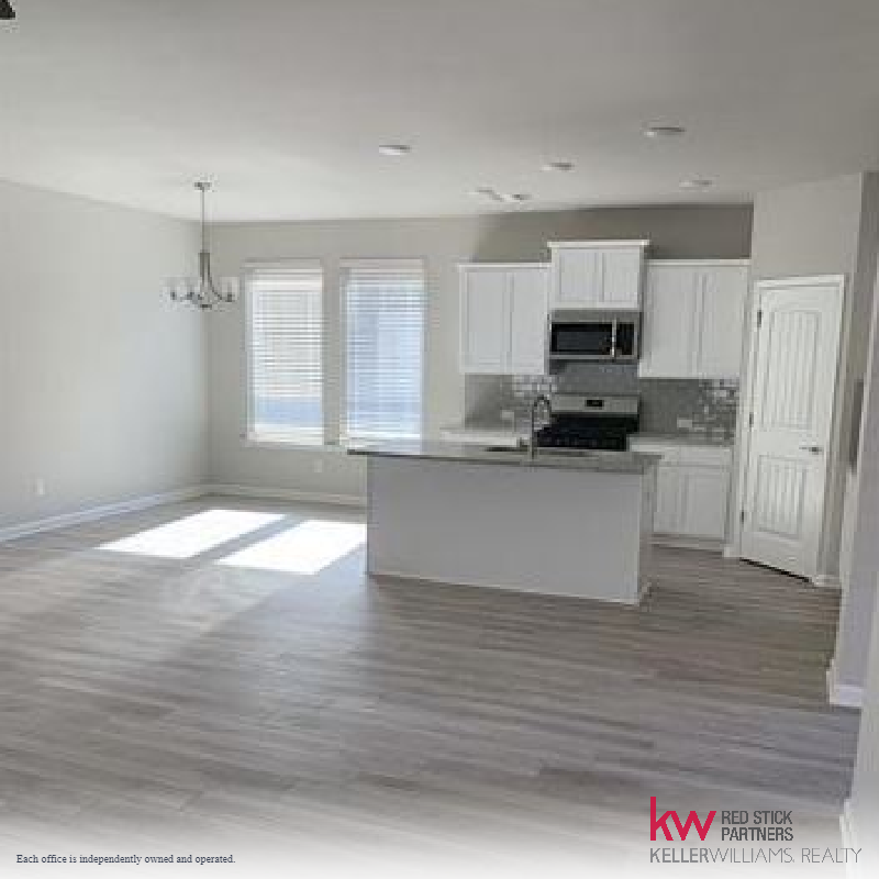 loribergstresse's tweet photo. 🏡New Construction Home Available for Rent ASAP! 3 bedrooms, 2 baths- 1875.00 a month. Small pets allowed. Please call or text me for more information 225-505-3705 https://t.co/tvkBDICDV3