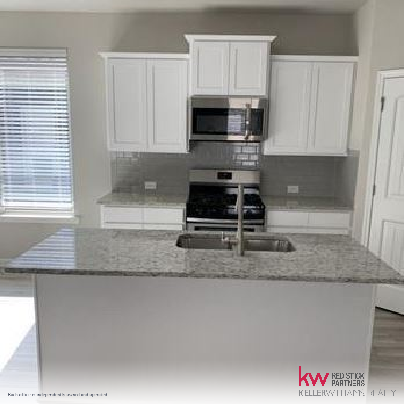 loribergstresse's tweet photo. 🏡New Construction Home Available for Rent ASAP! 3 bedrooms, 2 baths- 1875.00 a month. Small pets allowed. Please call or text me for more information 225-505-3705 https://t.co/tvkBDICDV3