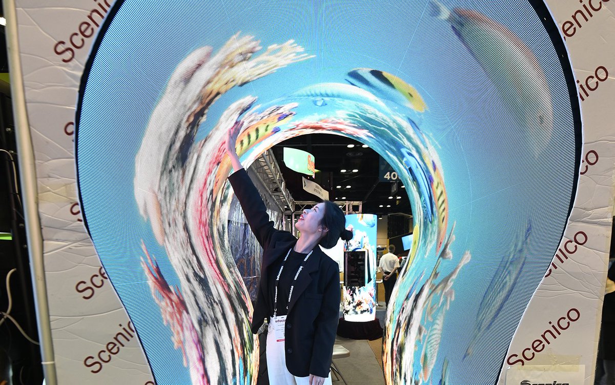 InfoComm's tweet photo. Immersive AV Meets the Built Environment at #TIDEconference. https://t.co/XG9r0pPtRu #InfoComm20 https://t.co/gUlrFyBDx0