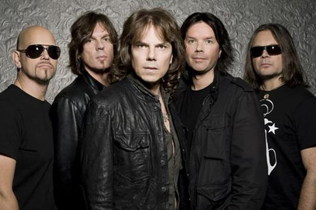 hitosdelrock's tweet photo. 02-03-2015: La banda sueca Europe lanza su décimo disco de estudio "War Of Kings", con temas como "Hole in My Pocket", "Nothin' to Ya" o "War Of Kings". Para obtener el sonido más hard rock, contó con la producción de Dave Cobb, quien había trabajado previamente con Rival Sons https://t.co/oZvKx5dB4y