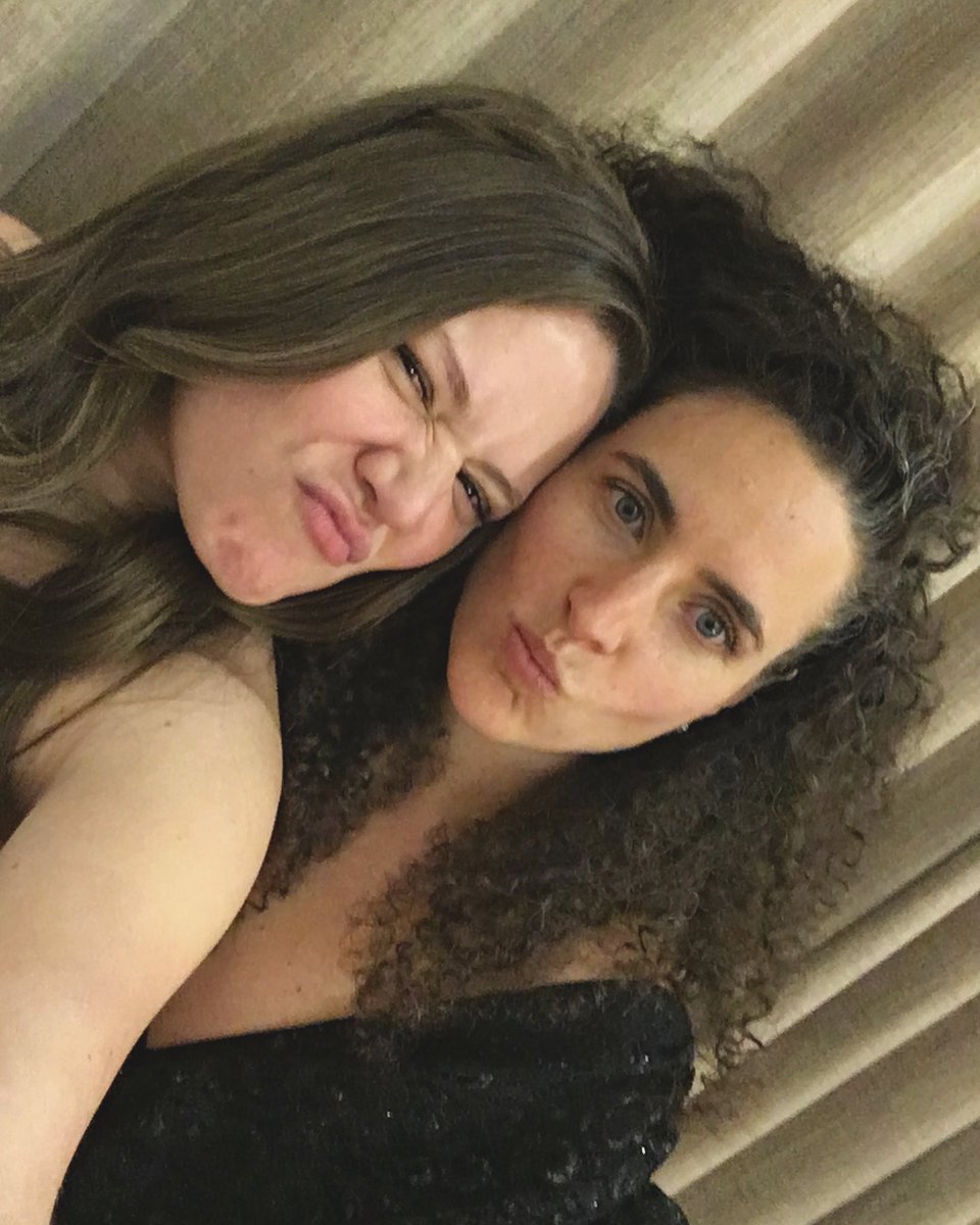 solamentejoy's tweet photo. Este mujerón nació un día como hoy unas cuantas primaveras atrás. Y yo estoy segura que desde entonces ya estaba apartada para mi 👭. Feliz cumpleaños babyyyy @dianaatri !!! Celebro tu vida hoy y siempre mi amorcito hermoso. De verdad, no se que hice para merecerte ❤️ https://t.co/Jh3GHTmqrH